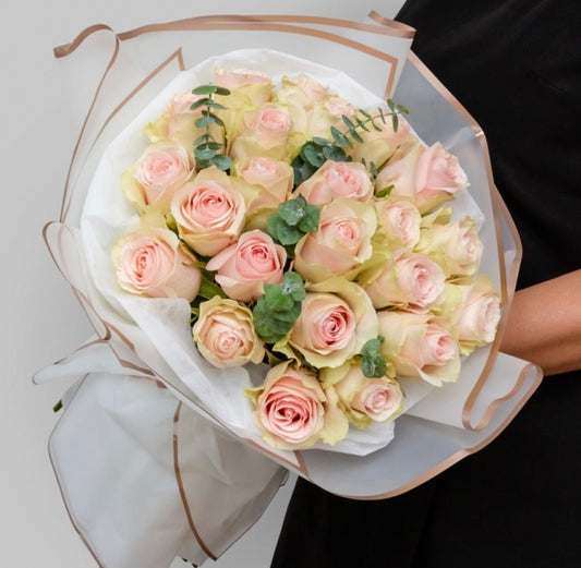 Flower bouquet - Pink Mondial Roses